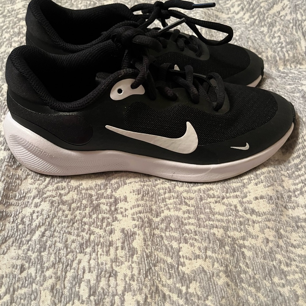 Girls Nike shoes